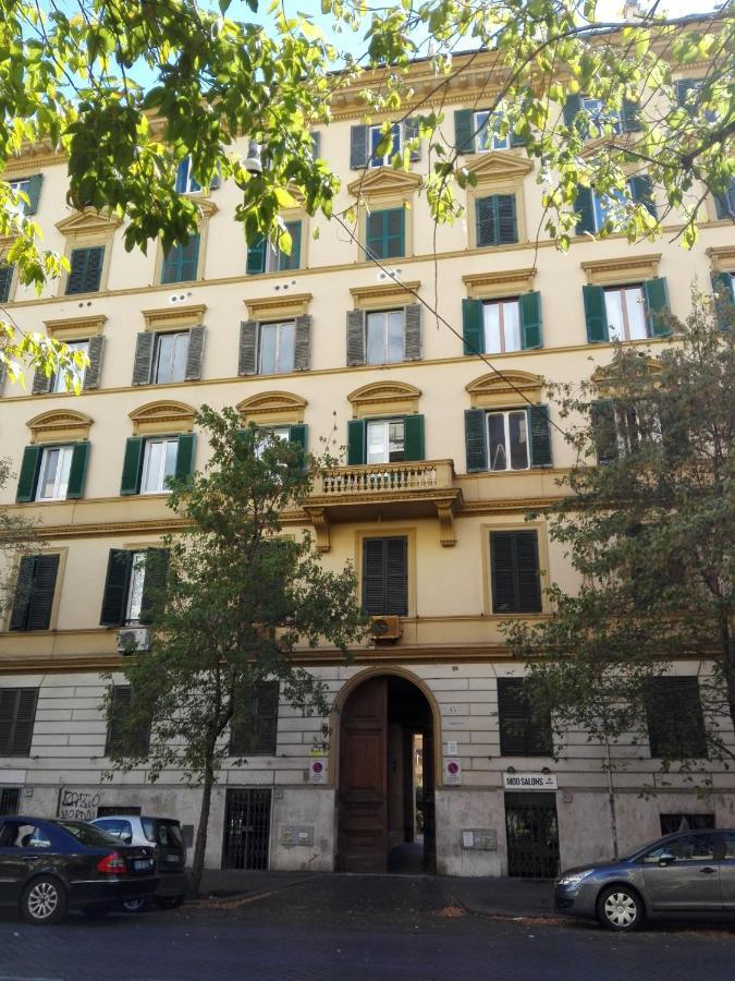 Domus Crescenzio - Guest House Rome Bagian luar foto