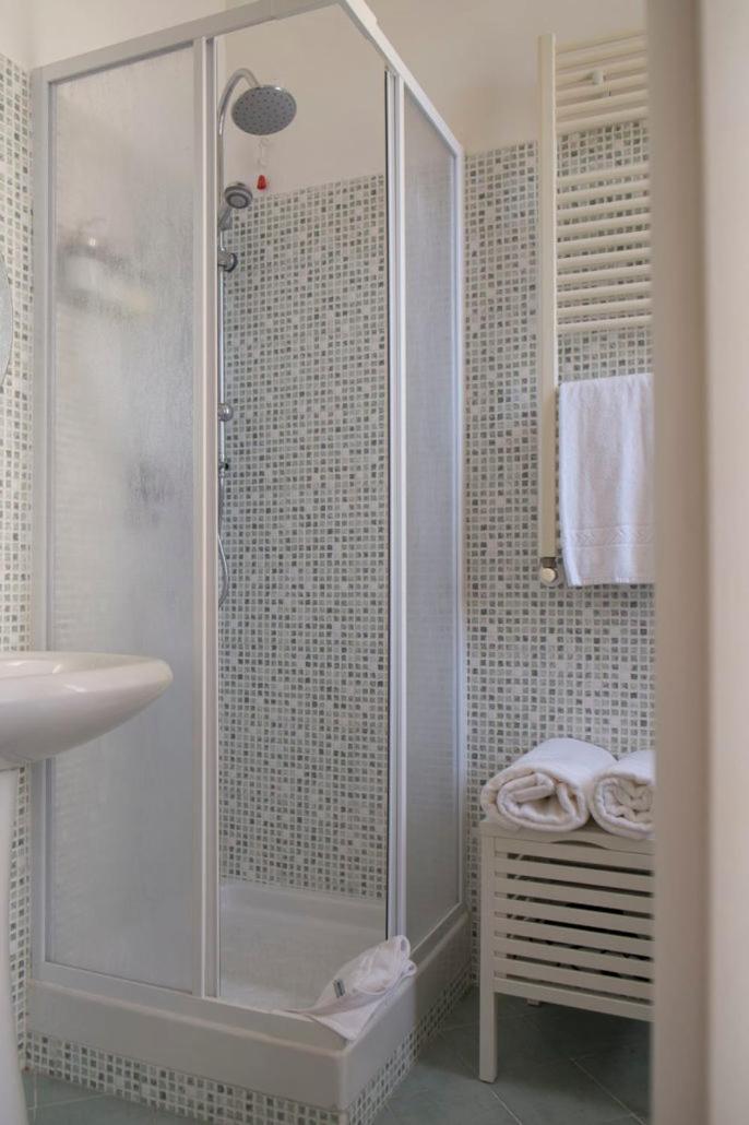 Domus Crescenzio - Guest House Rome Bagian luar foto